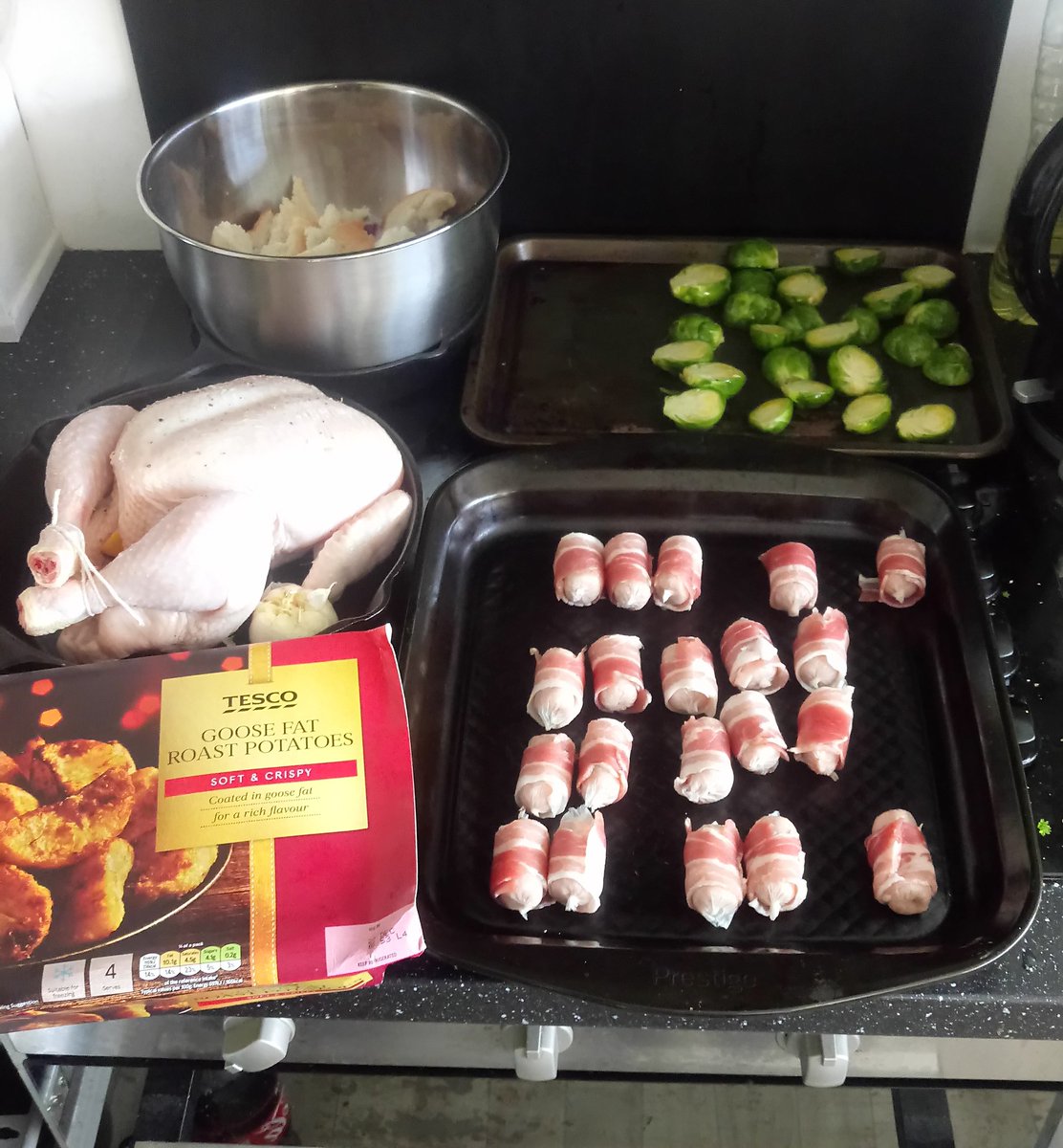 theindieboy1's tweet photo. I might of prepped a bit too much food for just one person! Nah think that's about right! #CookingWithGreggy https://t.co/QYa1CQbKWD