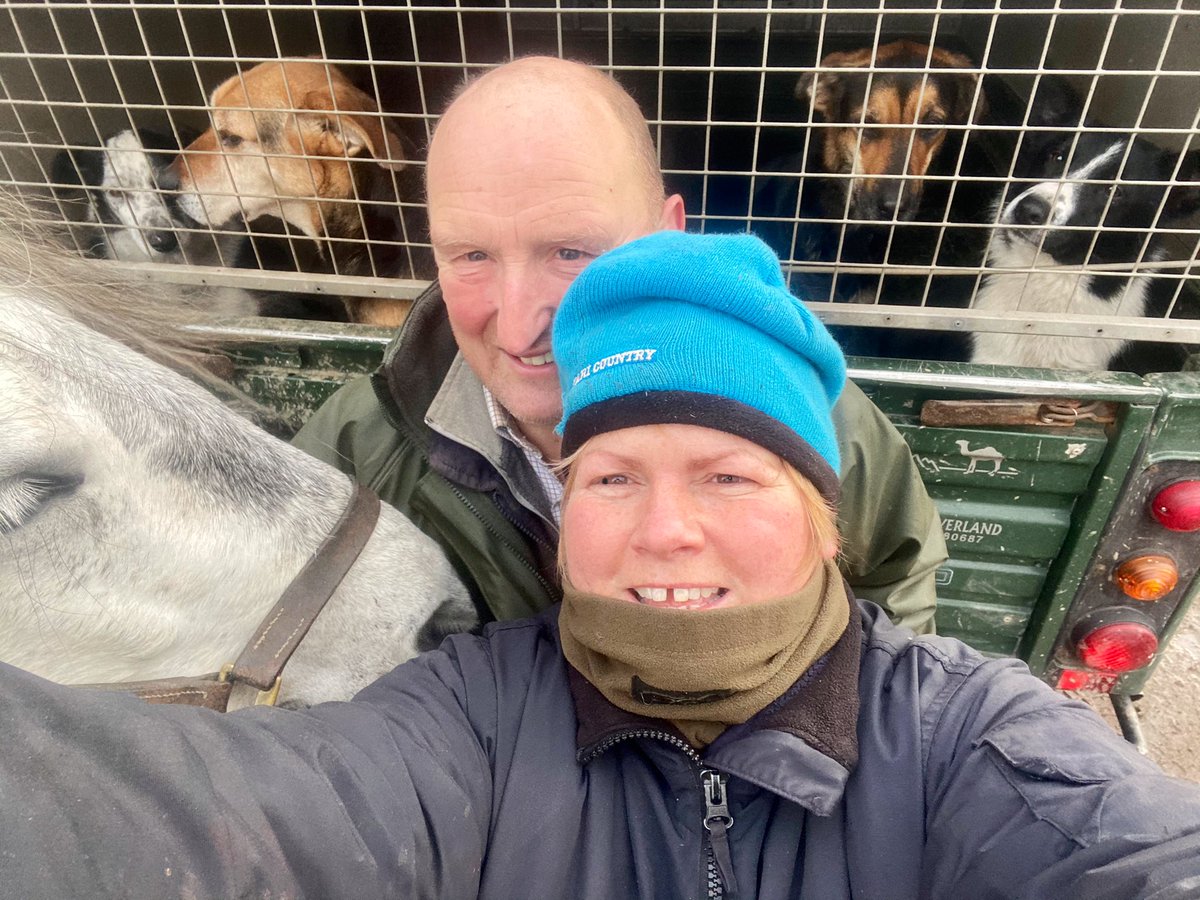armadalefarm's tweet photo. Happy Christmas from us all at Armadale. How everyone has a lovely day. 🎄❤️🙏 https://t.co/2psctIdrNE
