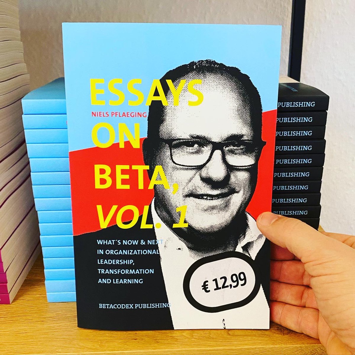 NielsPflaeging's tweet photo. In stock! https://t.co/hKXpPUvuEz #betacodex #openspacebeta #essaysonbetavol1 #ultimatechangemaker #orfanizeforcomplexity #orgdev #beyondbudgeting https://t.co/V3iV22g0tk