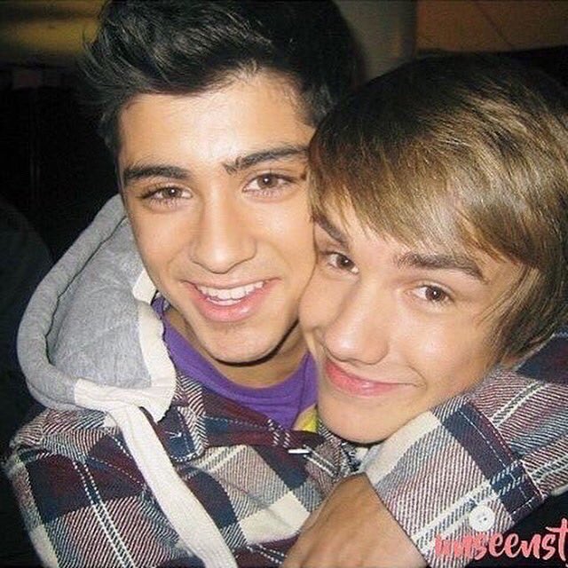 Ziam_Time's tweet photo. Imagine waking up to @LiamPayne & @zaynmalik with the @SnoozleApp @PhilSnoozle make this work please. #ZiamCollab #LPAdvent #wewantmore ❤️💛
They can just talk random stuff or simply giggle for 60 secs ... no need to sing even!!! https://t.co/iqYI7TKN4Q