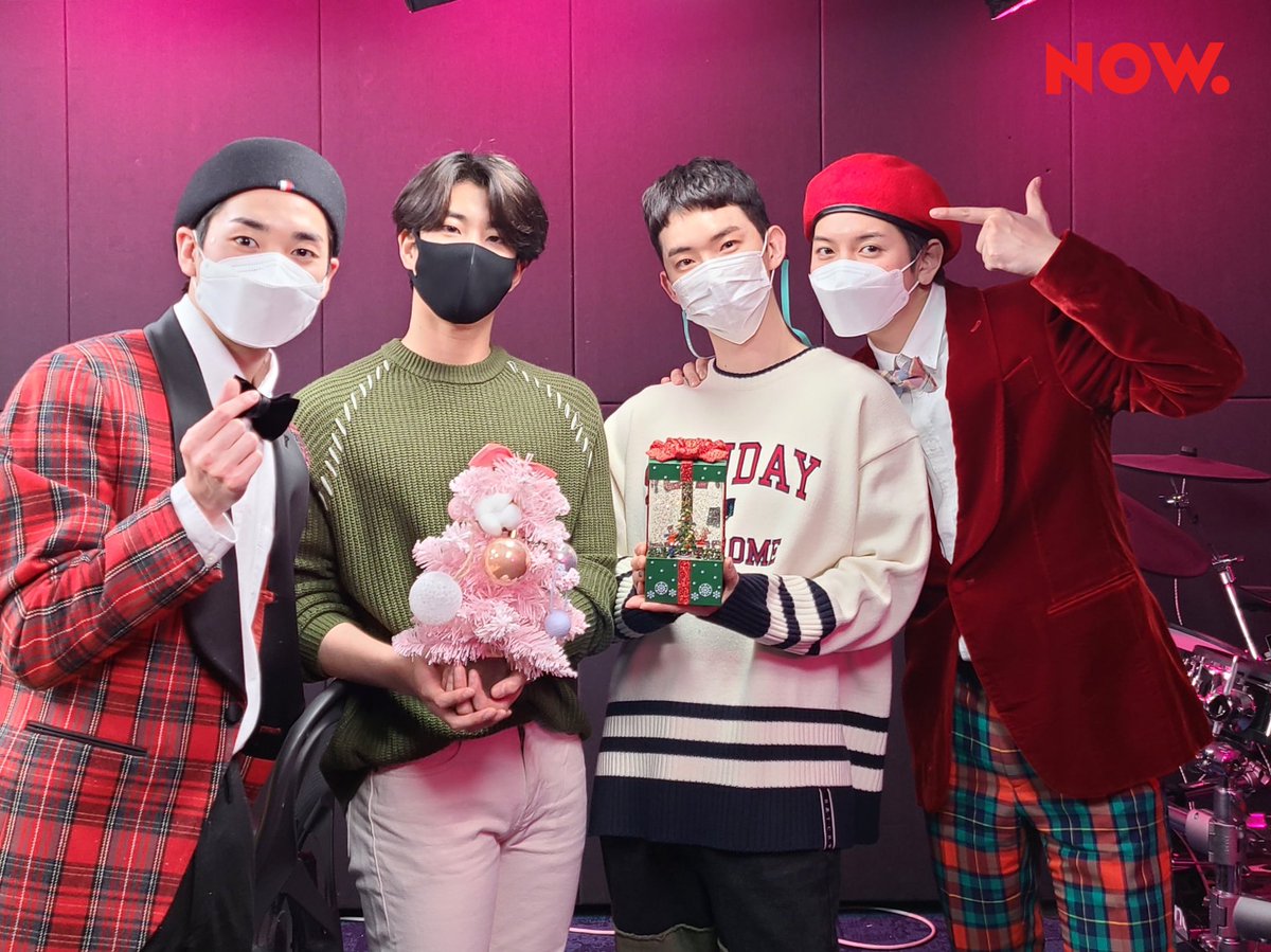 네이버 엔터 tweet media