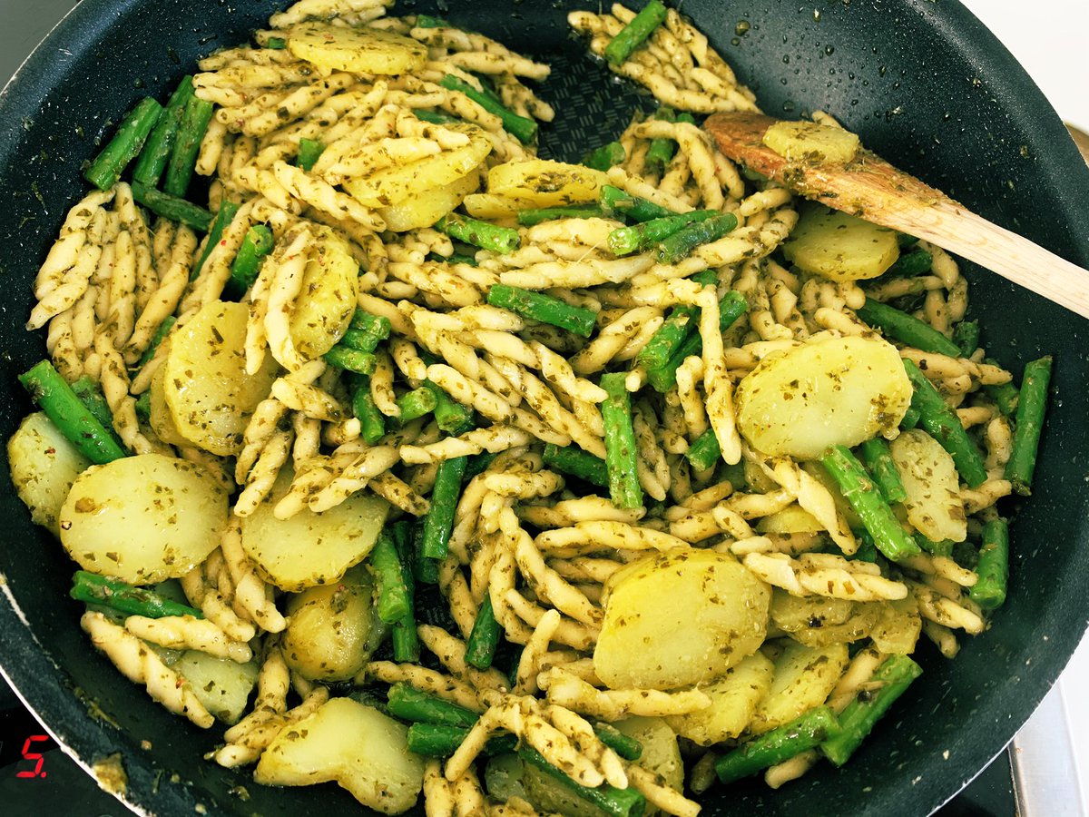 Katryna Dow 👩🏻‍💻 tweet media