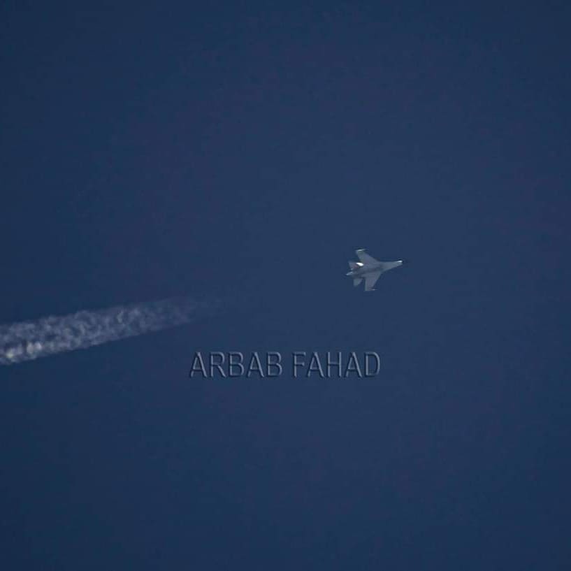 Arbabfahad321's tweet photo. Chinese air force Y-20 transport aircraft escorted by J-11 fighter jets passing over Peshawar at 33,000 ft while going back to China after participating in SHAHEEN-9 exercise which was held in Pakistan #ShaheenIX #PLAAF #j11 https://t.co/2InHVYCnUP