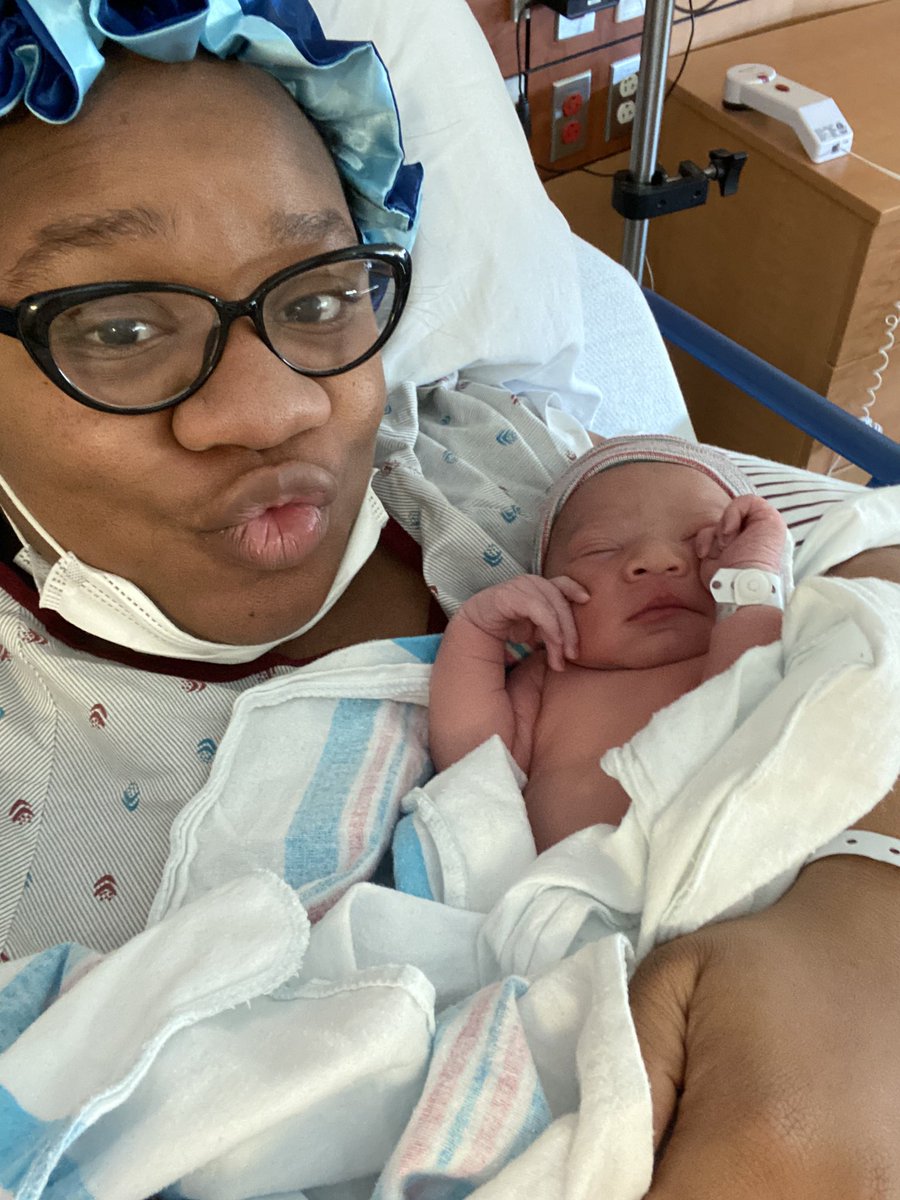 candyss_land's tweet photo. After unanticipatedingly waking up on Tuesday and my water breaking, to nearly 30 hours of labor, I am proud to say my bundle of joy decided he was wanted to become my Christmas present! 🥰
💙Isiah Harbor-Sterling, Jr. 
💙December 24, 2020
💙5 pounds, 15 ounces 
💙19 3/4inch https://t.co/I9hOkaBEM0
