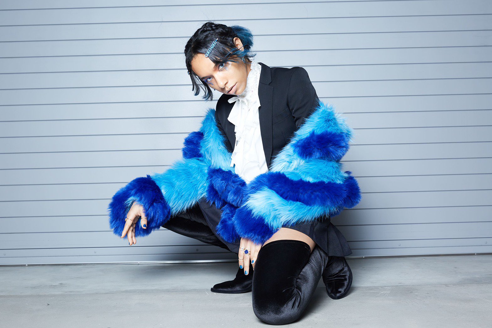女王蜂 公式 on X: 