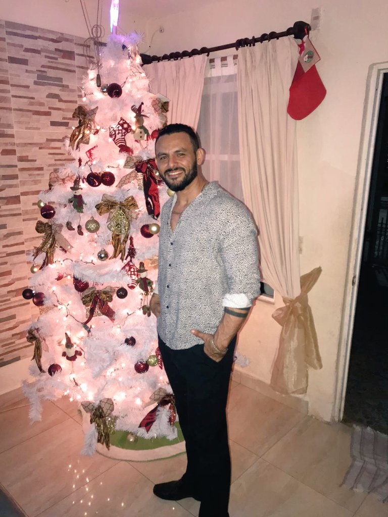 les deseo feliz navidad mi gente 🤗