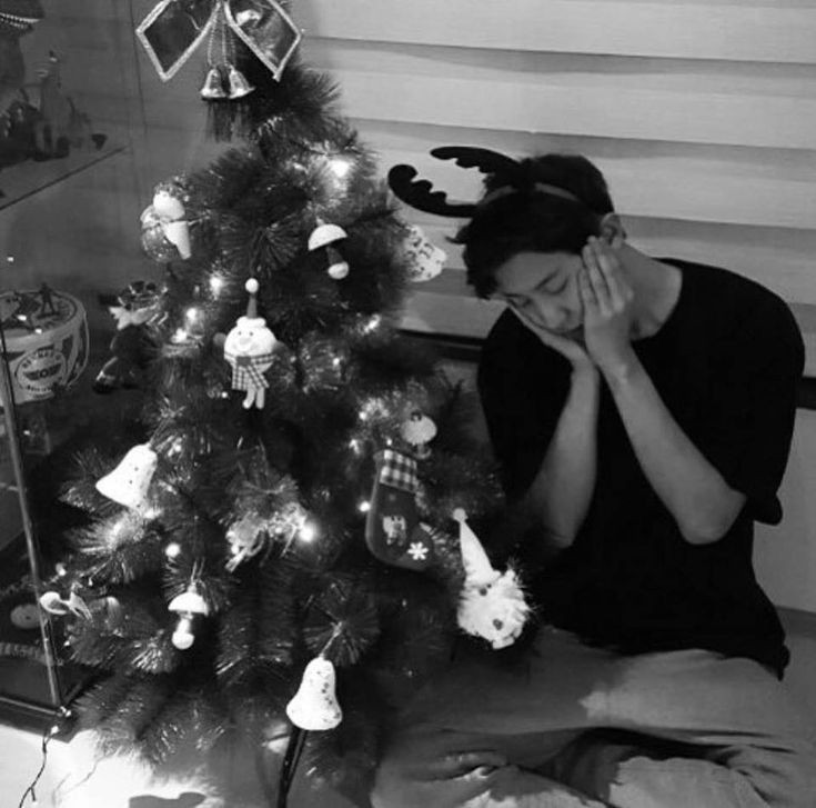 chanseulpics's tweet photo. 🦌🎁🎄 Merry Christmas 🎄🎁🎅🏻
#찬열 #CHANYEOL @weareoneEXO
#슬기 #SEULGI @RVsmtown
#exovelvet #chanseul https://t.co/7FC5eZ7gFU