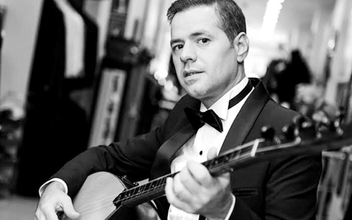 Nur içinde yat. #enginnursani