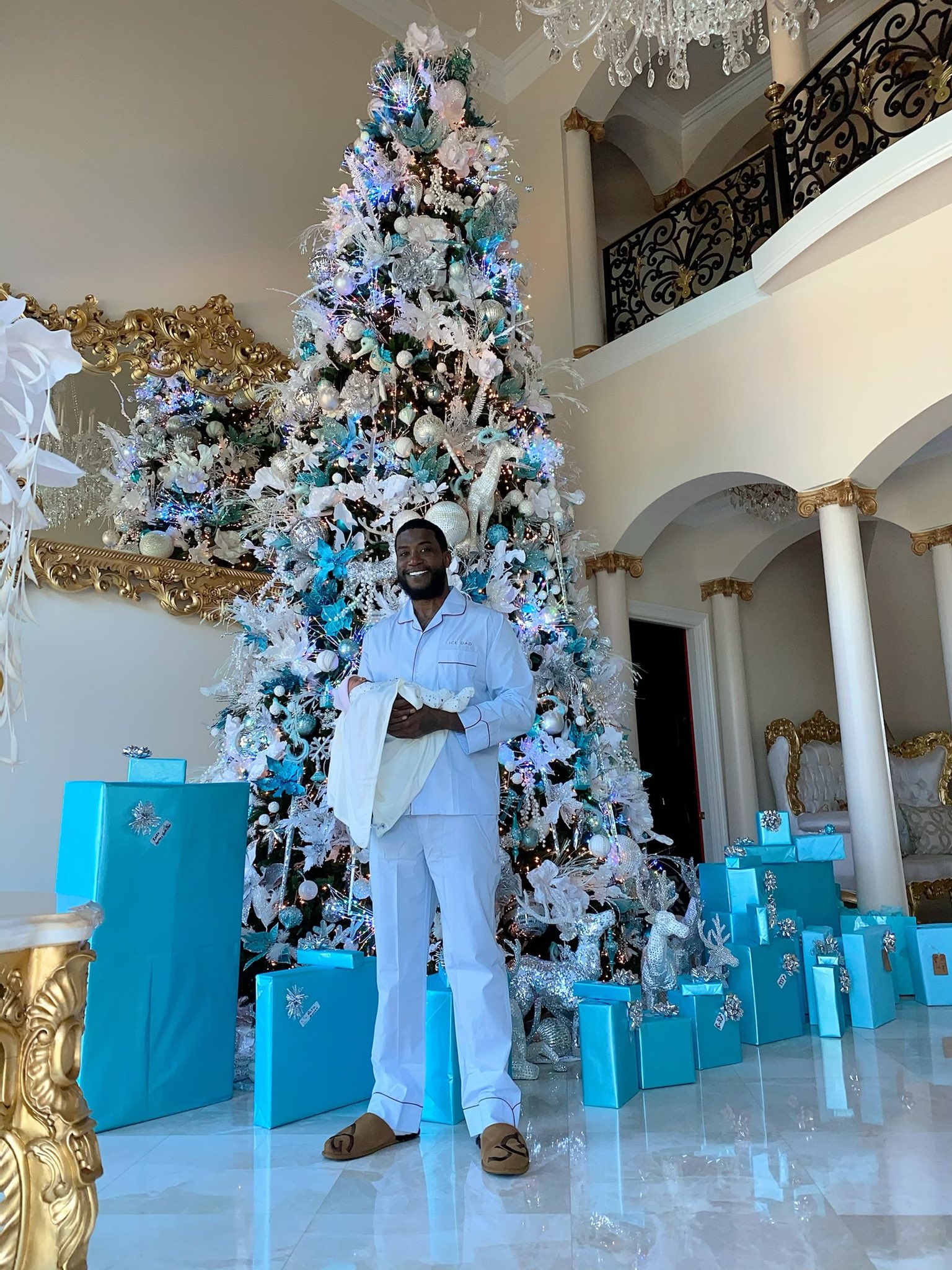 kapital Vandre Bage Gucci Mane on Twitter: "Best Christmas gift ever my son ICE DAVIS thank you  MrsDavis I love and appreciate you @KeyshiaKaoir https://t.co/Z4obNKlRgc" /  Twitter