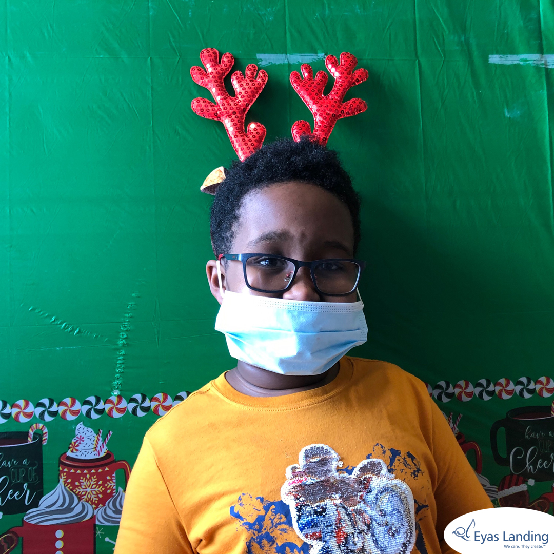 EyasLanding's tweet photo. Happy Holidays from Eyas Landing's Orange pod! #eyaslanding #happyholidays #happyholiday #holidayseason #themerlinprogram #smile #smiles #masks #fun #holidays #holiday #holidaydecor #holidaydecorations #holidaydecorating #holidaycheer #holidayspirit #holidaystyle #holidaymood https://t.co/YE0K1bQ3PW