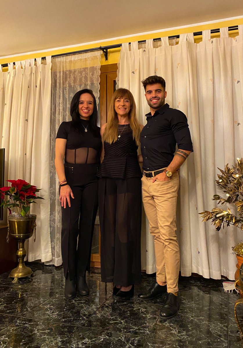 DCLeiva8's tweet photo. Os lo dije 🤍👩‍👧‍👦 https://t.co/0zOtTjnK5A