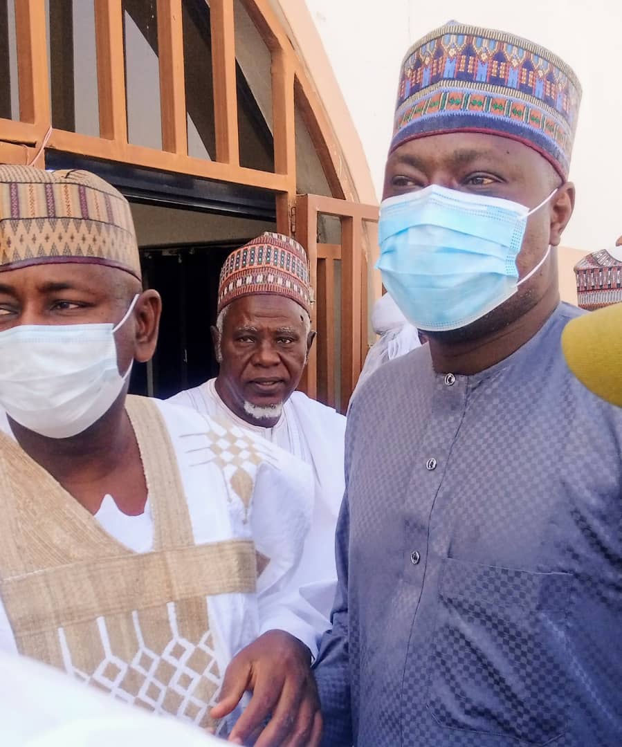 FMonWatch's tweet photo. Hon. Farouk Mustapha earlier today attended the Wedding Fatiha of Alh. Adamu Usman Sufi (Deputy National Chairman of NNPP).

In attendance were Alh. Muhammadu Saɗe, Alh. Saleh Malle (Gado da Masu Jama'are), among many others. We wish the couple a happy married life.

#FMonWatch https://t.co/GTznsRixmL