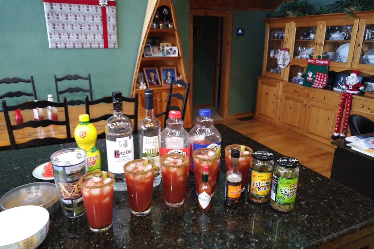 waynemiddaugh's tweet photo. Everyone has a chore Christmas morning this is mine #Christmascaesar Merry Christmas! #StayHealthy https://t.co/vLtRa7sUHS