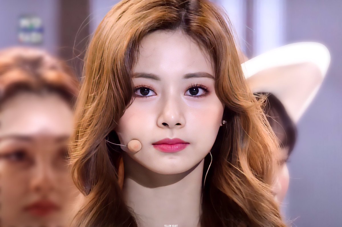 9596x2's tweet photo. 🥺
#TWICE #트와이스 #TZUYU #쯔위 @JYPETWICE https://t.co/9LIZ0NQMko
