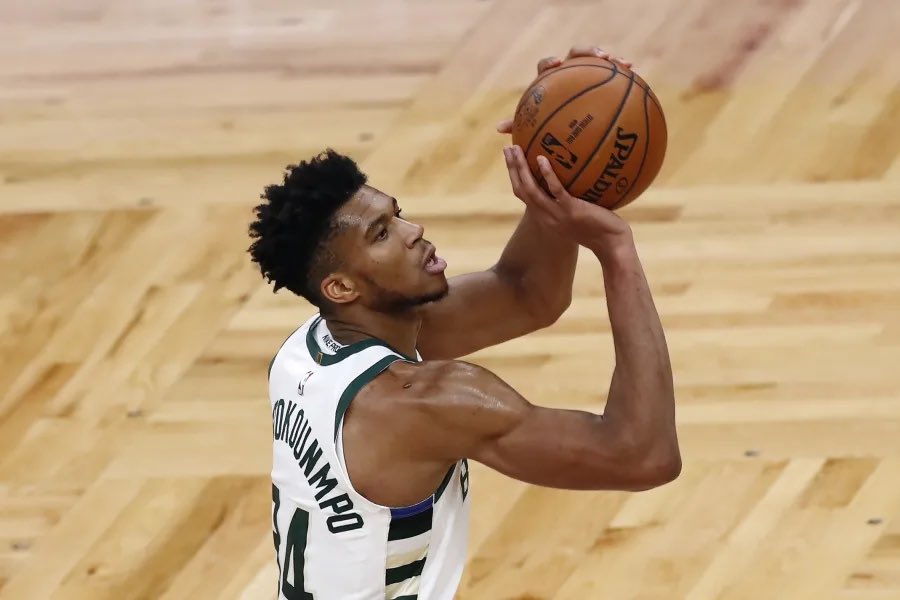 Free throws are all about psychology, so for Giannis to put the stakes that high smells of a winner to me.But guess what? With the game on the line against the Boston Celtics on Dec 23, Giannis missed a potentially game-tying free throw, & his team lost.
