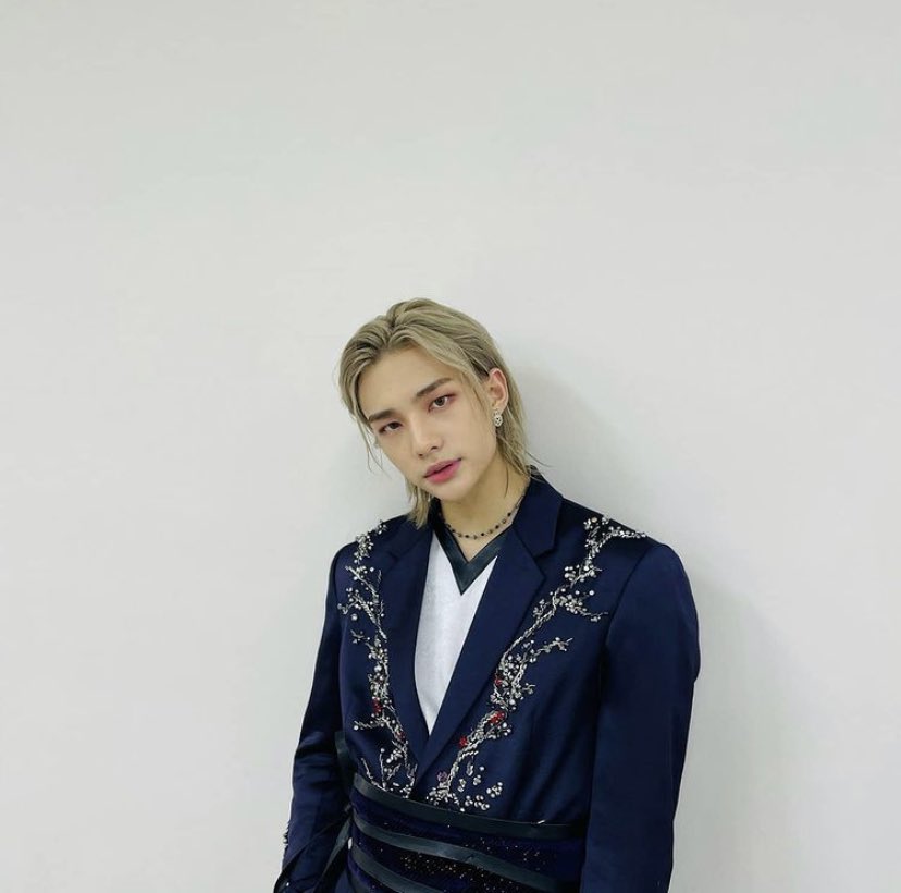 hyunjin pics tweet media