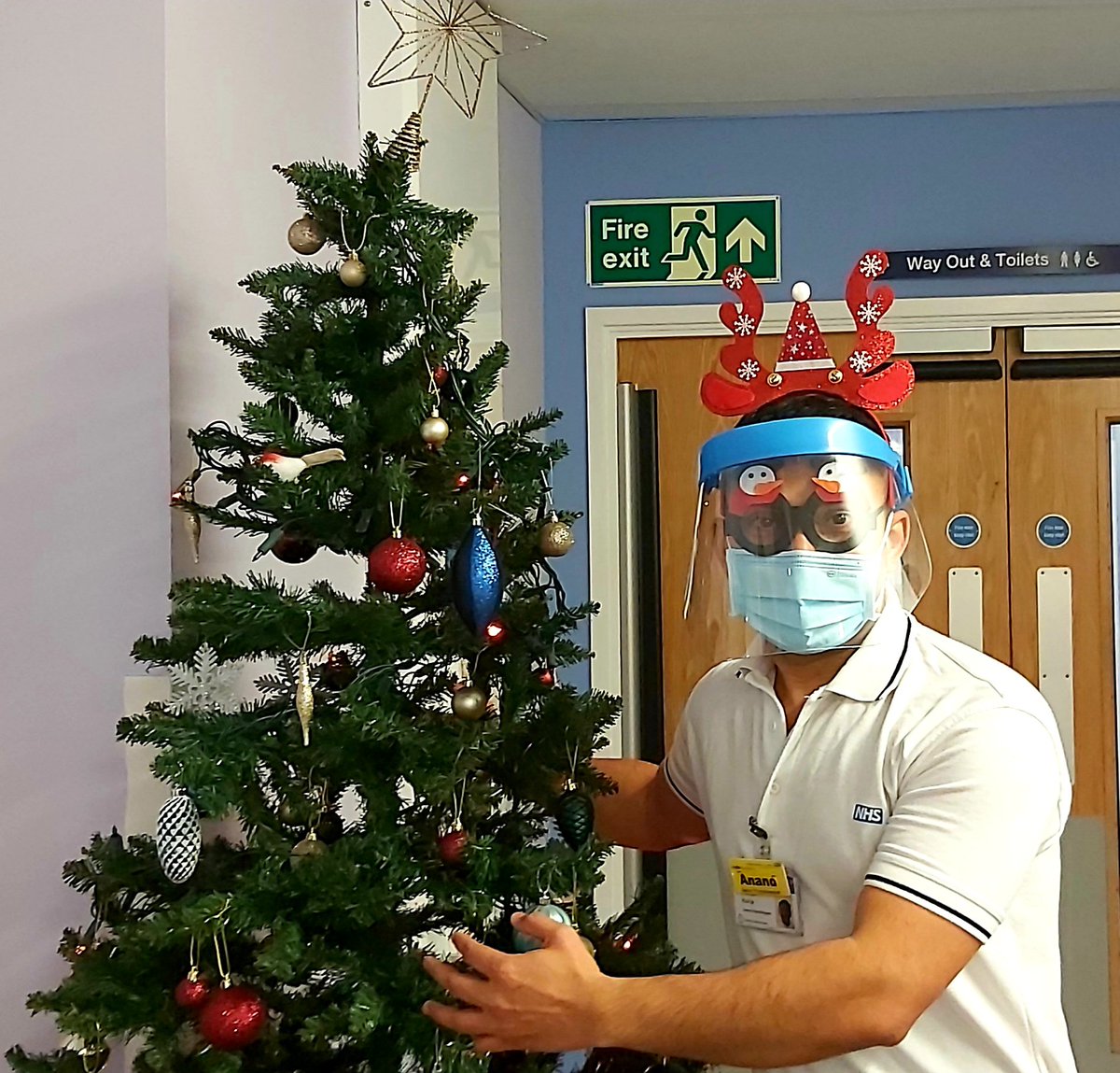 Had pleasure to work on a Christmas day in PPE at @qehbham