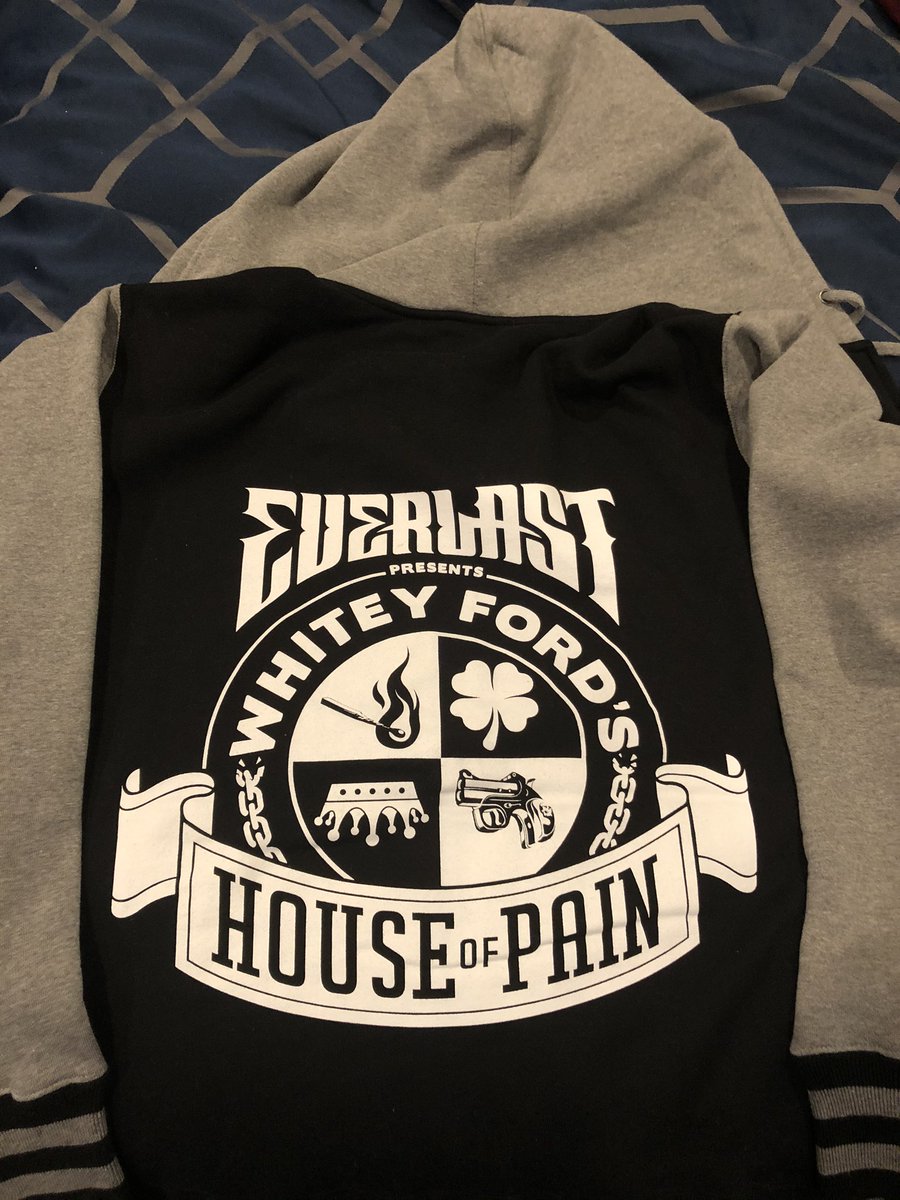 jfc993's tweet image. Just got an awesome Christmas gift! 

@OGEverlast  Merry Christmas to you and yours ❤️!