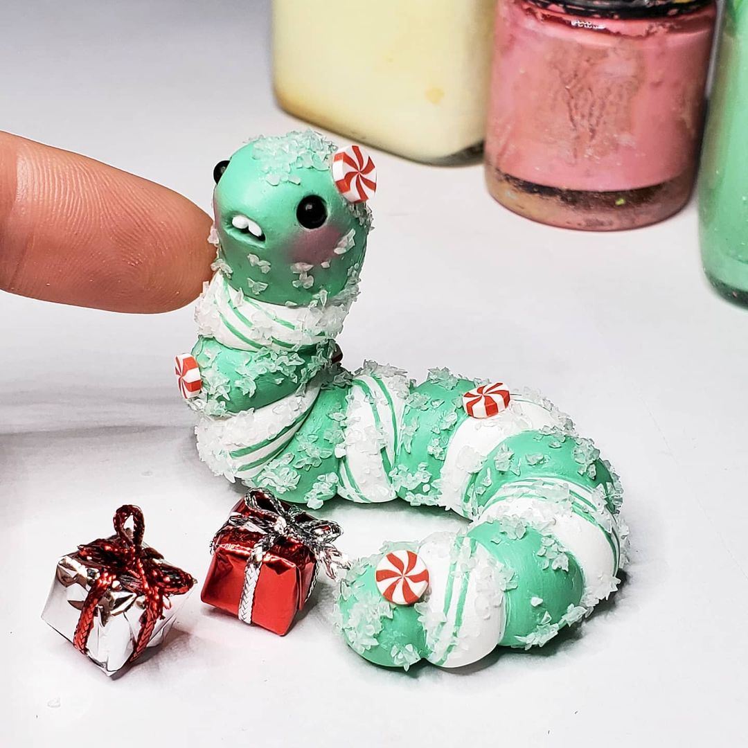 RAMaterials's tweet photo. Check out the delightful minty fresh Gummy Worm figures from @seriouslysillyk! These little guys were cast with Smooth-Cast™ 300!
#ramaterials #smoothon #resinfigure #resinsculpture #resin #gummyworm #worm #adroable #cute #festive #holiday #christmas #art #mint #peppermint https://t.co/fZGaE28Hth