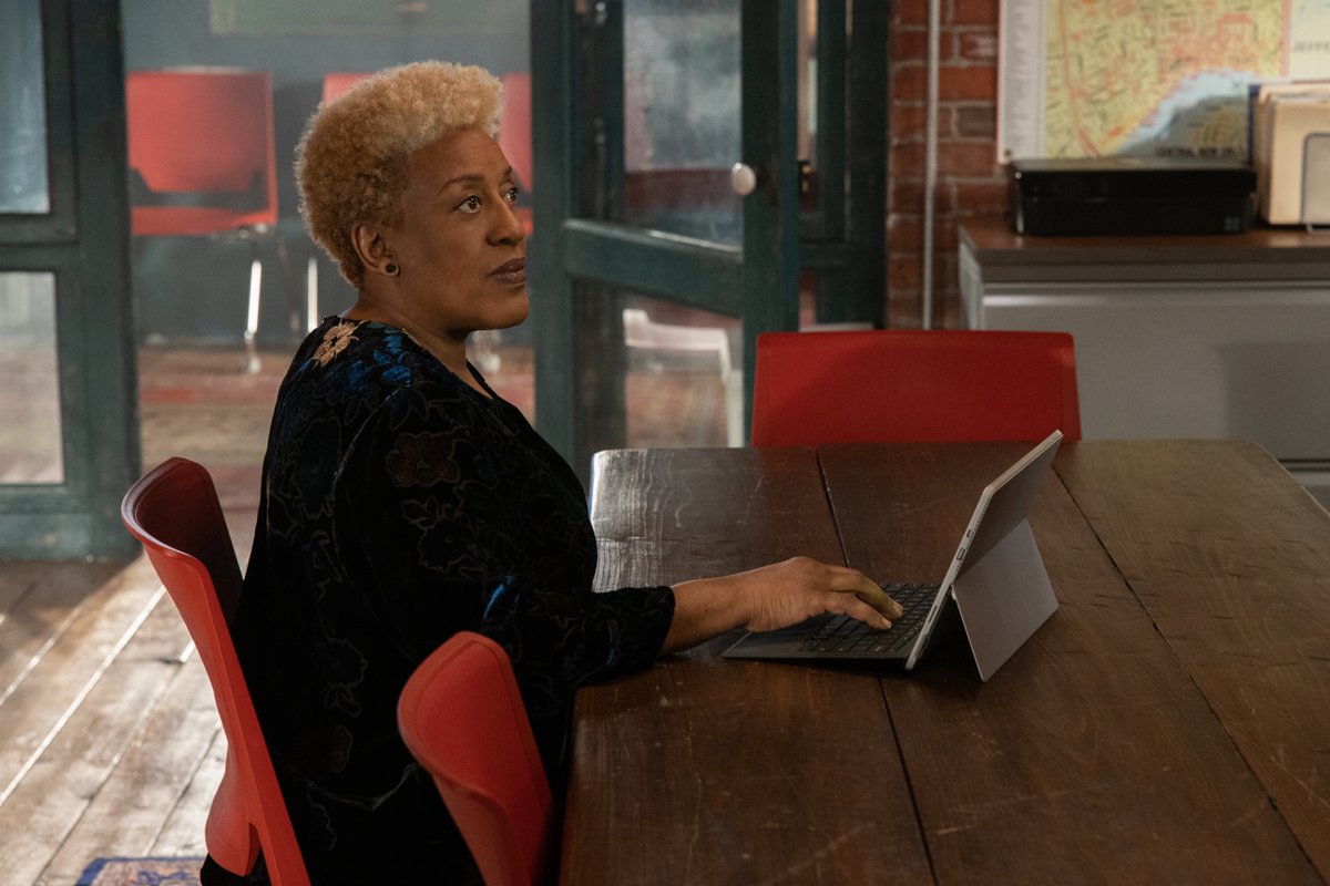 NCISNewOrleans's tweet image. Happy birthday to the amazing @CCHPounder! 🥳🎉 #NCISNOLA