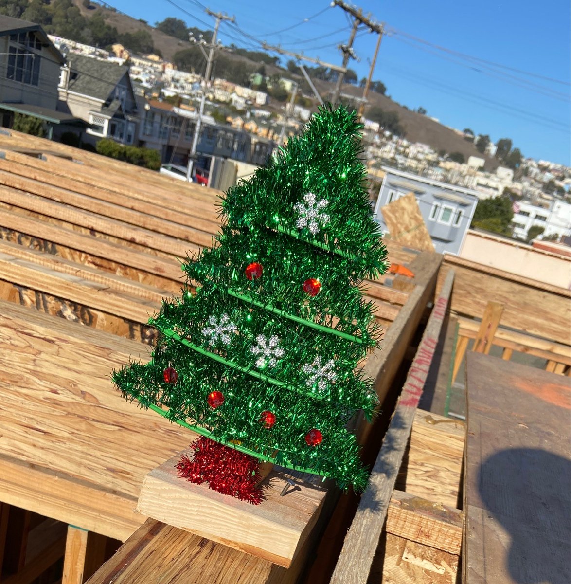 Merry Christmas to you from our site in Daly City! ๐๐
We wish a blessed day to everyone in our Habitat family. May we love thy neighbor this holiday season and spread joy! โค๏ธ๐ https://t.co/mOCcRHhPWs