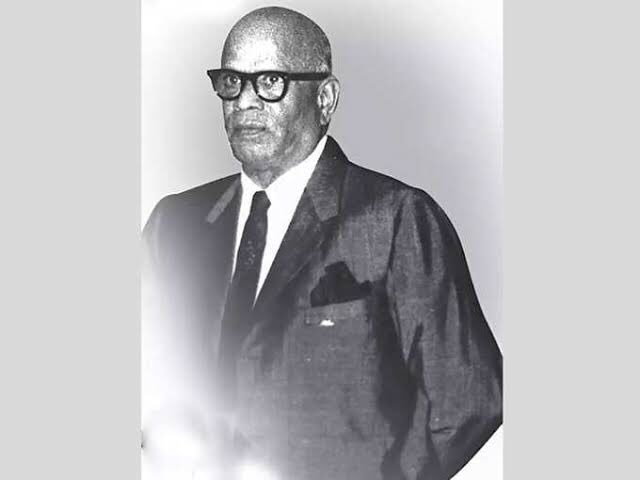 The flight will take off at about 4 o'clock'. I said, 'why me, sir?''Because we are worried about the military situation. V P Menon is going there to get the accession from the Maharaja and Mahajan.' I flew in with V P Menon in a Dakota. Wing Commander Dewan, who was then+