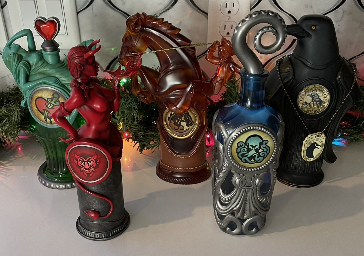 megturney's tweet image. Omgggg Boy got me the most amazing gift! All five original hand-numbered vigor bottles!!! Gamer dream fulfilled!! ♥️♥️♥️ I hope your day is magical, too. Merry Christmas!! 🎄