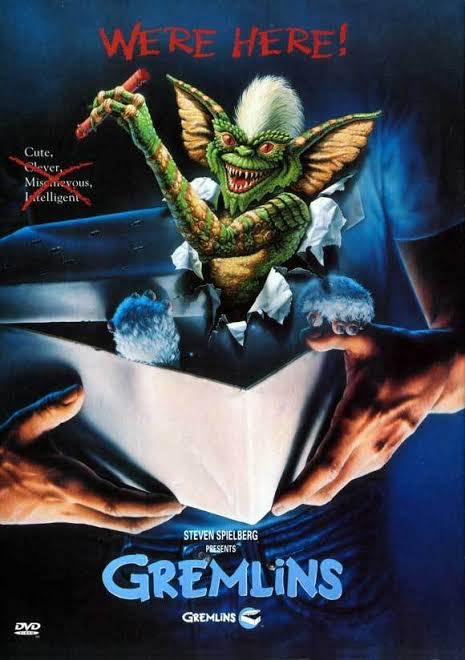 jjchisto's tweet photo. Acabo de descubrir que los #Gremblins (me refiero a la película) es más vieja que yo “por días 😅”
Junio 8 🆚 Julio 1
Que comience el maratón de películas navideñas https://t.co/azIZX9IQ6s