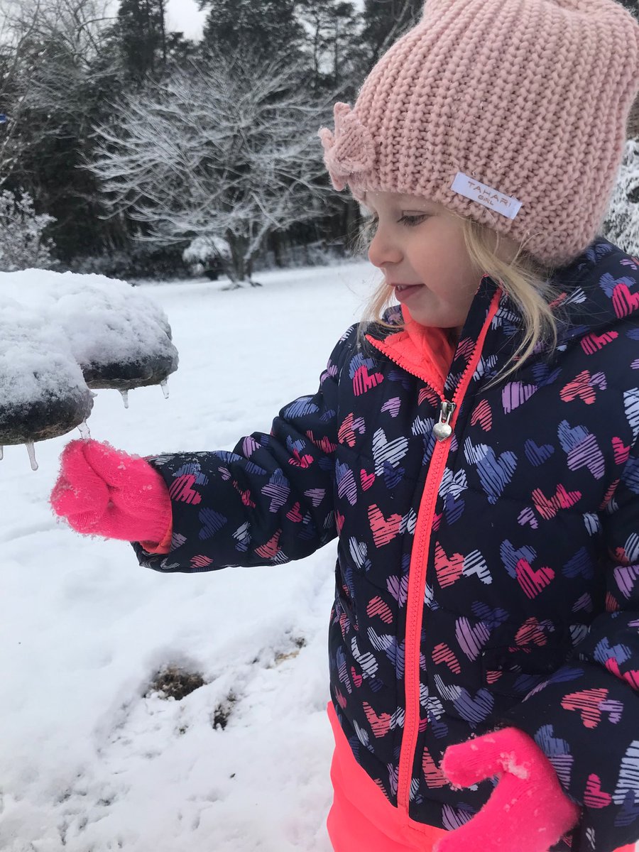 HLburks's tweet photo. Merry Christmas. Emma likes the snow https://t.co/1IaSXaVB8f