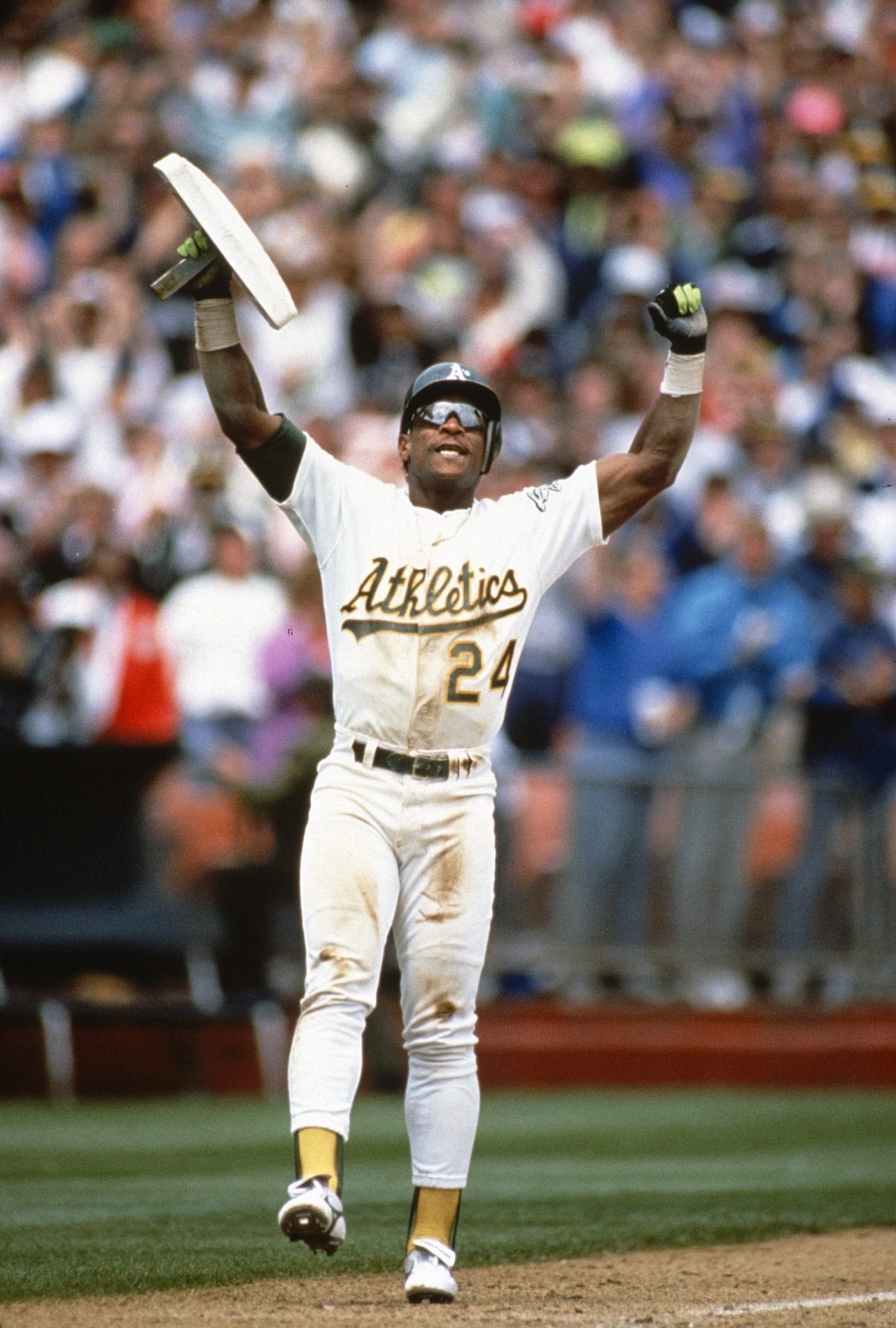 A star was surely born on Christmas Day 62 years ago. Happy birthday to Rickey Henderson! 