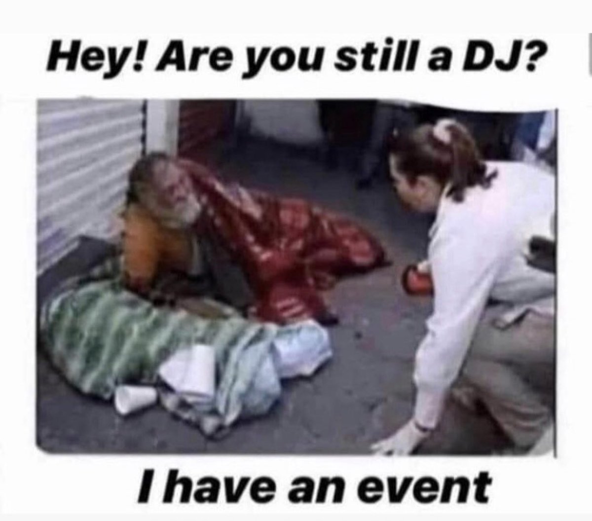 😭