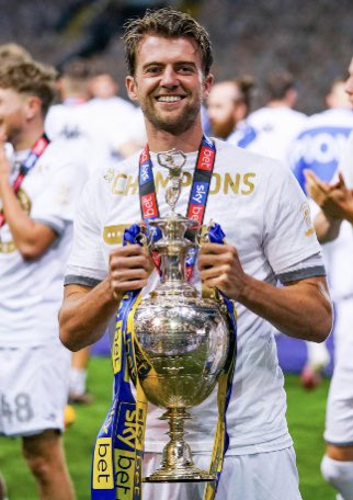 22/7/20 Leeds win 4-0 against Charlton with White leaving a parting gift of a thundercunt into the top corner. Academy product Shackleton scores for the second game running and Roberts scores Leeds’ first goal from a corner all season.The trophy is lifted and life is complete.