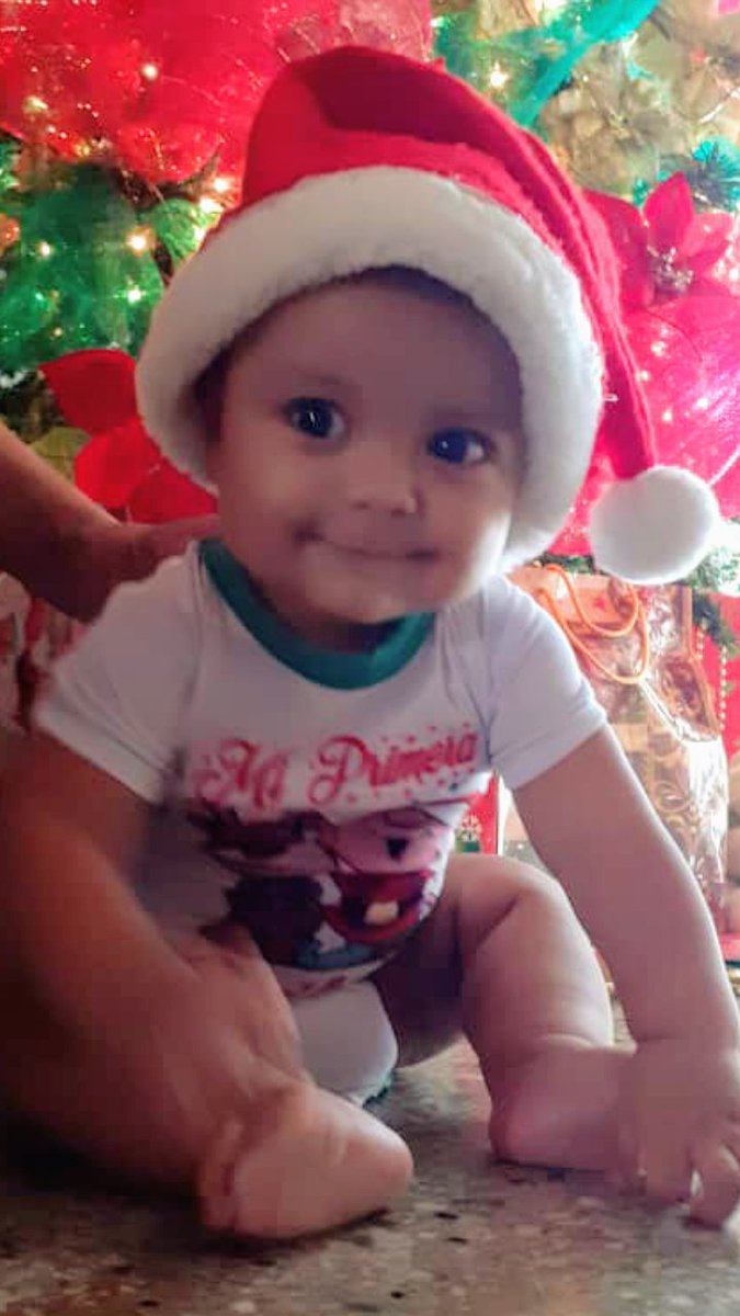 Holaa agueloo..! Feliz Navidad.
Dios te bendiga Rodrygo José..tu primera navidad con nosotros..cinco meses alegrándonos la vida.