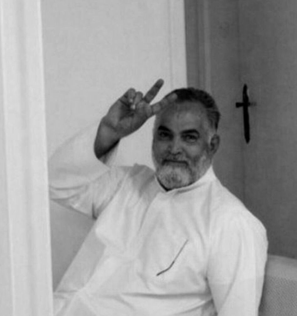 My thoughts on this  #ChristmasDay are with  #ParweezJawad. He is over 70 years old and was arrested on 22 March 2011. He is an independent human rights activist and  @HussainMJawad father. He was sentenced to 15 years in prison. He is not in good health.  #Free_Parweez