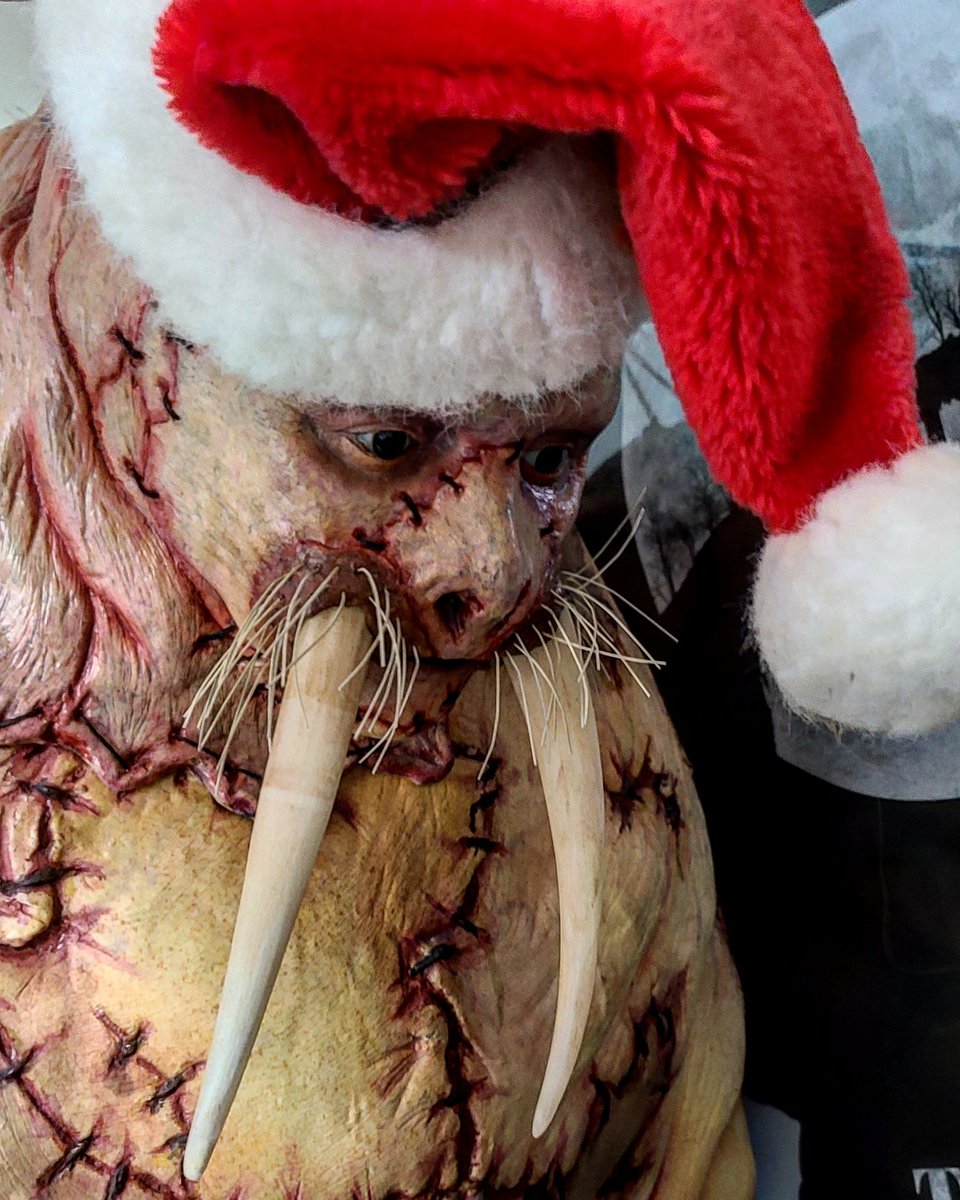 PerfectUgly's tweet photo. Thanks for making my year great @ThatKevinSmith merry Christmas man https://t.co/IuT0trVvpG