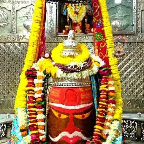 ashu__07's tweet photo. 🙏🏻🌹जय श्री महाकाल 🌹🙏🏻
श्री महाकालेश्वर ज्योतिर्लिंग का आज का भस्मारती शृंगार दर्शन 
25  दिसम्बर 2020 ( शुक्रवार )
#Jaimahkal https://t.co/9ZCAMihTa5