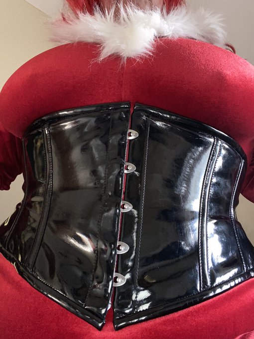 Trying to contain the Christmas tits!! https://t.co/LBSBT23e2d<a href="/tag/femdom"class="tags"><span>#femdom</span></a><a href="/tag/mistress"class="tags"><span>#mistress</span></a><a href="/tag/findom"class="tags"><span>#findom</span></a><a href="/tag/caning"class="tags"><span>#caning</span></a><a href="/tag/submissive"class="tags"><span>#submissive</span></a>