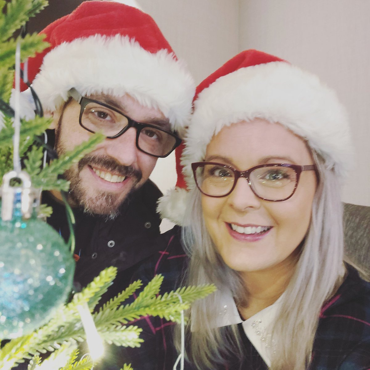 seanandstef's tweet image. The greatest gift this Christmas is life. We are thankful for all of you for your support and love this year. Merry Christmas from us to you! ❤️ #weloveyouall #seanandstefstrong #seanandstef