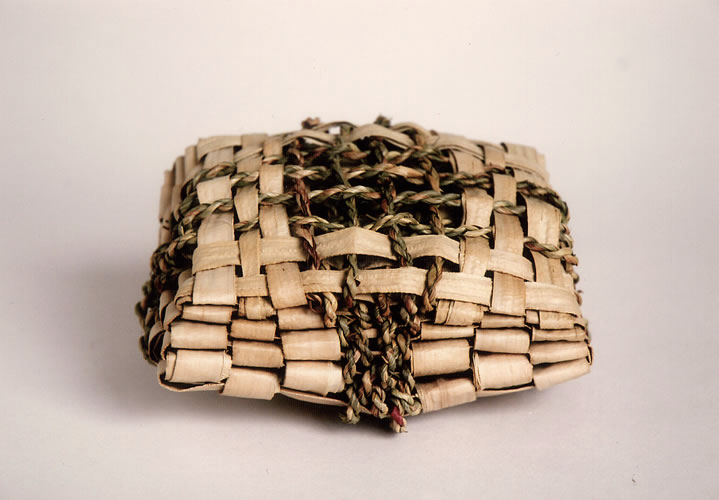 mutsumi iwasaki also made more conventional baskets, which were also lovely. for me she was definitely one of those artists in which everything she made felt saturated with like, special and loving intent