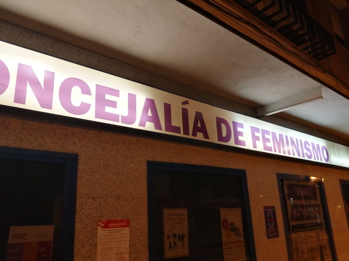 DilemmasAngel's tweet photo. @Hardcorcon @baquerator @ppalcorcon @AytoAlcorcon y esto que es? Si siempre ha sido la concejala de la mujer? https://t.co/JKC1fHIfO3