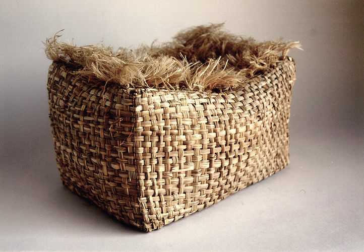 mutsumi iwasaki also made more conventional baskets, which were also lovely. for me she was definitely one of those artists in which everything she made felt saturated with like, special and loving intent