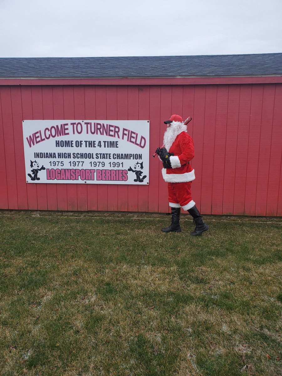 BerriesBaseball's tweet photo. Berries Baseball: surveillance video caught the big man getting some work in at the beautiful facilities in Logansport. Merry Christmas to all! It will soon be time to defend our 2019 Sectional Championship. It was nice to see Santa himself is a Berry fan. https://t.co/GdQLaS8kKy