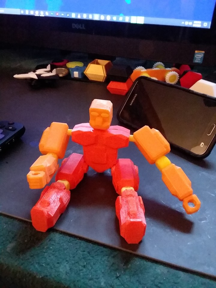 OneManIndie2020's tweet photo. From humble beginnings, to long-awaited greatness! #NewYears2021 is onna be EPIC! #moretocome #3dprinting #3dprinted #3dprintinglife #3dprintingprojects #FuzOTek #OneManIndie https://t.co/aCIJgQGVam