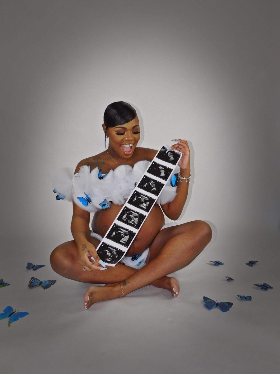 FlowerBOMB___'s tweet photo. Because these were my favorite from the shoot 🥰🤍🧸 https://t.co/kWVrHXQMkN