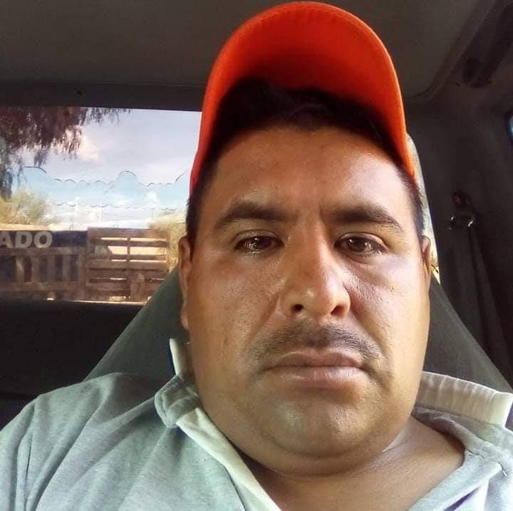 Os status da minha tia 🤤 // o marido dela 😂