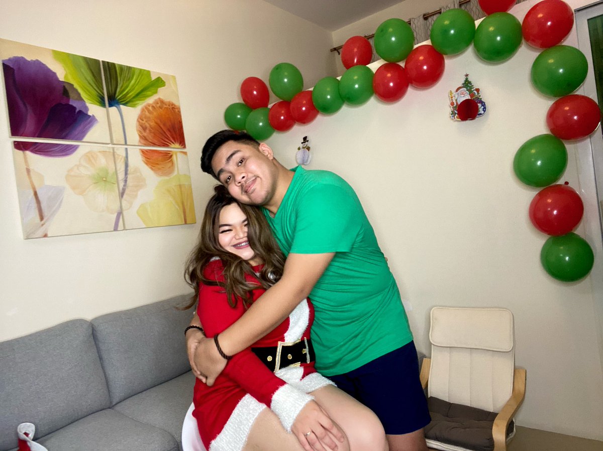 karsganda's tweet photo. Christmas 2020🇦🇪❤️🎄 https://t.co/mPTHqEkZGv