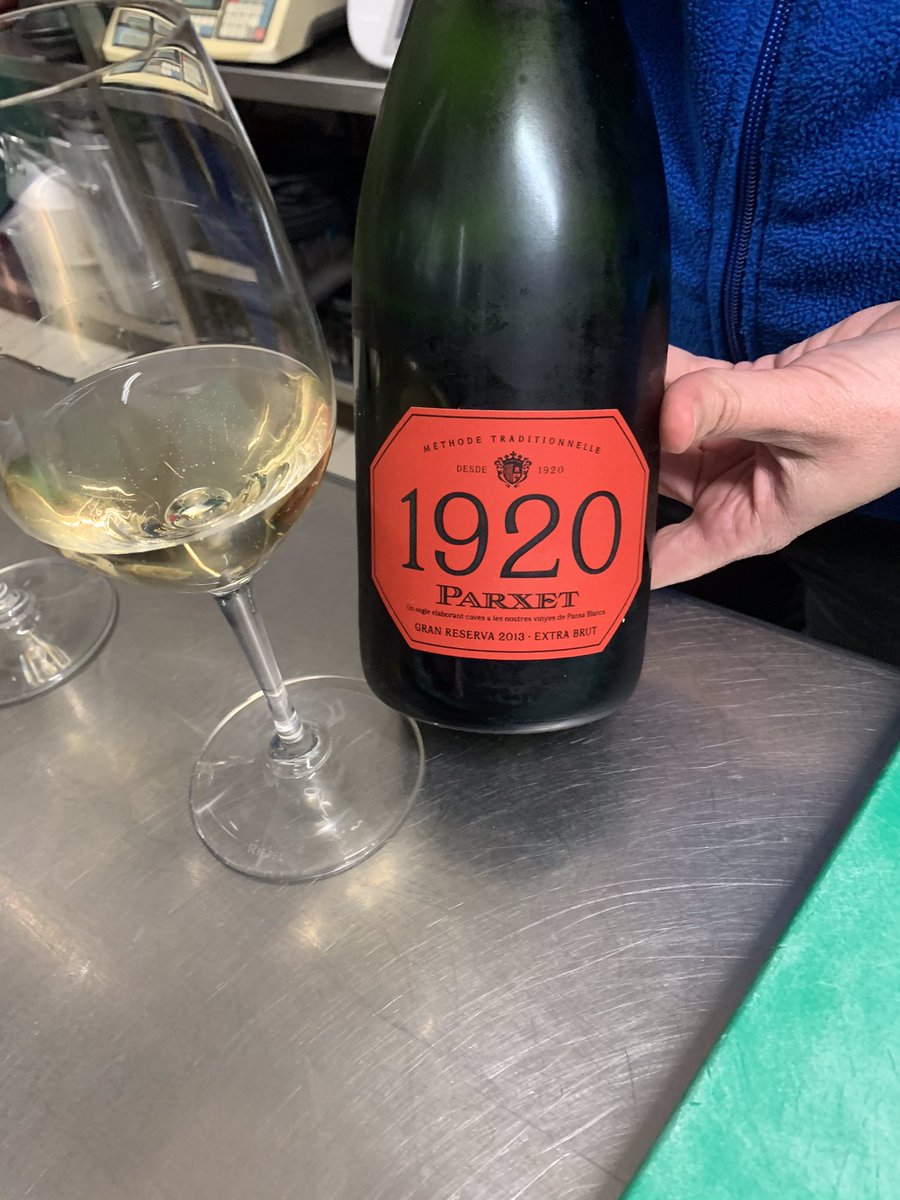 JordiRibasChef's tweet photo. Després de treballar al migdia de #Nadal2020 #rostit #vinegre i #cava salut per tothom endevant... https://t.co/lQaHOmIvvo