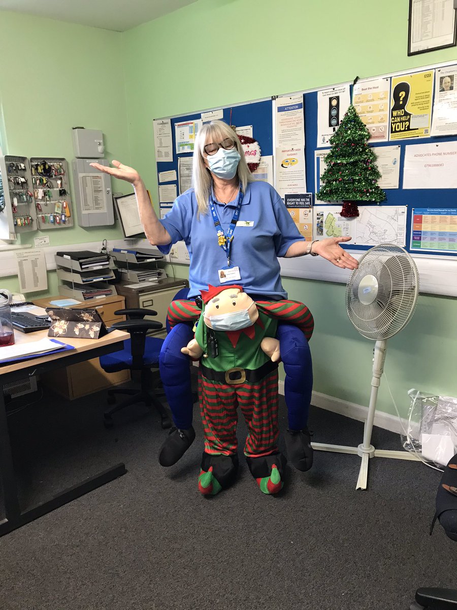 SBurforz's tweet photo. Lovely day today with patients and staff providing some festive #Christmas cheer 🙏 @JackyHats @DPT_SecureCare @DPT_NHS @helenvhanks https://t.co/F4HGVRqnD6