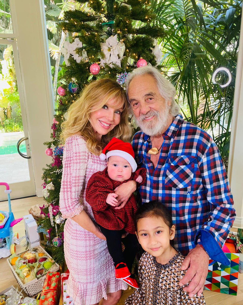 Tommy Chong on Twitter: "Wishing you all a very Merry Kushmas from The  Chong\