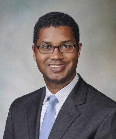 #Spinesection member spotlight: Dr. Jamal McClendon Jr. of the Mayo Clinic, Arizona and Phoenix children’s hospital. Dr. McClendon is an assistant professor of neurological surgery and is an expert pediatric and adult scoliosis and spinal deformity surgery.